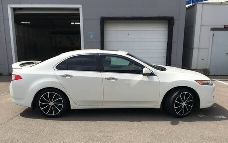 Honda Accord VIII рестайлинг, 2010 год, 1 300 000 рублей, 2 фотография