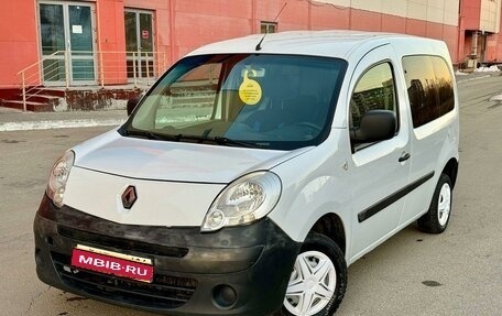 Renault Kangoo II рестайлинг, 2010 год, 569 000 рублей, 1 фотография