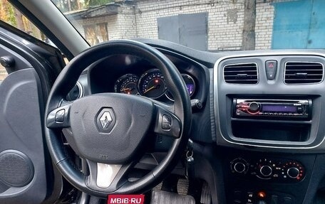 Renault Sandero II рестайлинг, 2015 год, 940 000 рублей, 16 фотография