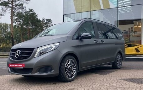 Mercedes-Benz V-Класс, 2018 год, 4 950 000 рублей, 8 фотография