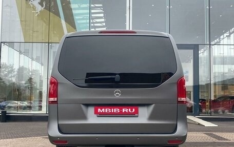 Mercedes-Benz V-Класс, 2018 год, 4 950 000 рублей, 10 фотография