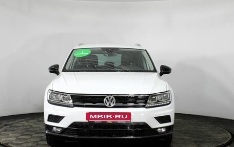 Volkswagen Tiguan II, 2019 год, 2 999 000 рублей, 2 фотография