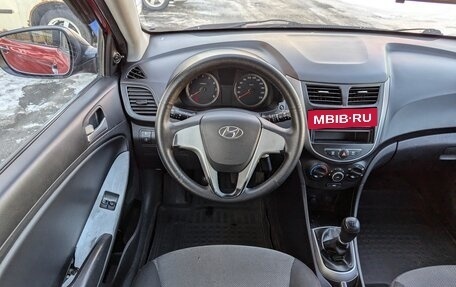 Hyundai Solaris II рестайлинг, 2012 год, 500 000 рублей, 11 фотография