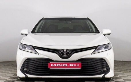 Toyota Camry, 2019 год, 2 600 000 рублей, 2 фотография