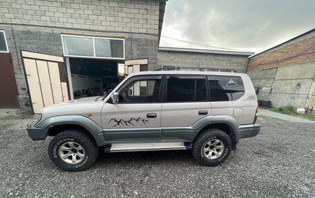 Toyota Land Cruiser Prado 90 рестайлинг, 1997 год, 1 500 000 рублей, 3 фотография