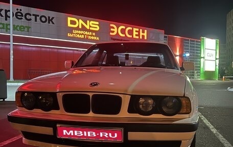 BMW 5 серия, 1994 год, 570 000 рублей, 1 фотография