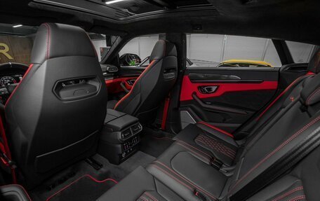 Lamborghini Urus I, 2024 год, 44 000 000 рублей, 24 фотография