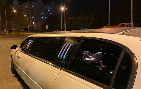 Lincoln Town Car III рестайлинг, 1999 год, 250 000 рублей, 4 фотография