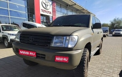 Toyota Land Cruiser 100 рестайлинг 2, 2004 год, 3 100 000 рублей, 1 фотография