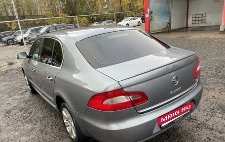 Skoda Superb III рестайлинг, 2011 год, 970 000 рублей, 3 фотография