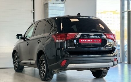 Mitsubishi Outlander III рестайлинг 3, 2017 год, 2 270 000 рублей, 6 фотография