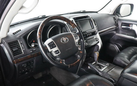 Toyota Land Cruiser 200, 2013 год, 4 099 000 рублей, 9 фотография