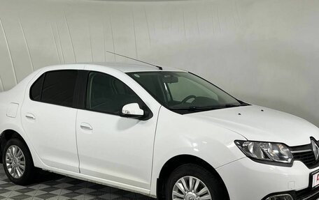 Renault Logan II, 2015 год, 810 000 рублей, 3 фотография