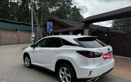 Lexus RX IV рестайлинг, 2017 год, 3 800 000 рублей, 10 фотография