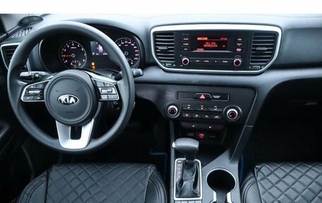 KIA Sportage IV рестайлинг, 2019 год, 2 256 000 рублей, 9 фотография