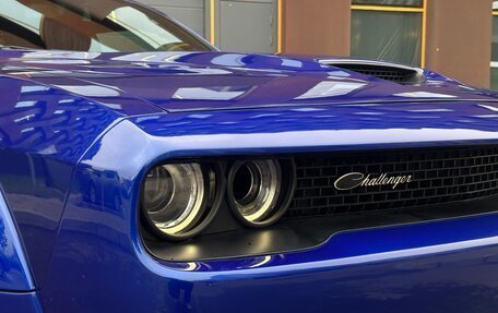 Dodge Challenger III рестайлинг 2, 2021 год, 6 150 000 рублей, 7 фотография