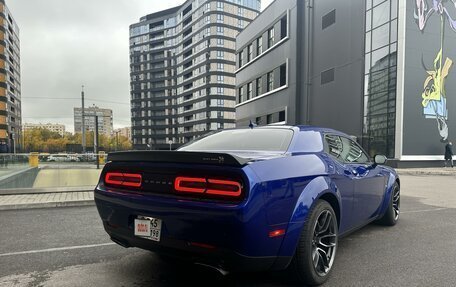 Dodge Challenger III рестайлинг 2, 2021 год, 6 150 000 рублей, 15 фотография