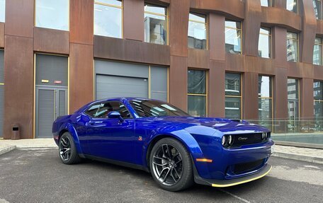 Dodge Challenger III рестайлинг 2, 2021 год, 6 150 000 рублей, 8 фотография