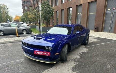 Dodge Challenger III рестайлинг 2, 2021 год, 6 150 000 рублей, 3 фотография