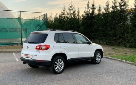 Volkswagen Tiguan I, 2011 год, 999 000 рублей, 7 фотография