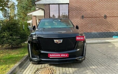 Cadillac Escalade V, 2023 год, 16 150 000 рублей, 3 фотография