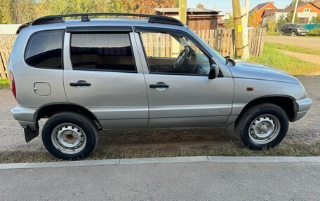 Chevrolet Niva I рестайлинг, 2008 год, 299 000 рублей, 3 фотография