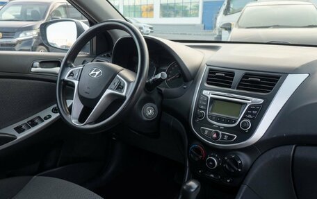 Hyundai Solaris II рестайлинг, 2012 год, 1 220 000 рублей, 16 фотография