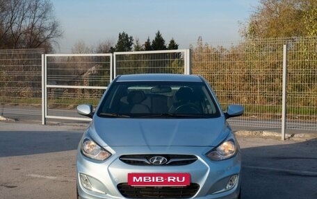 Hyundai Solaris II рестайлинг, 2012 год, 1 220 000 рублей, 11 фотография