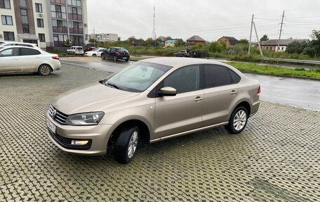 Volkswagen Polo VI (EU Market), 2015 год, 840 000 рублей, 3 фотография