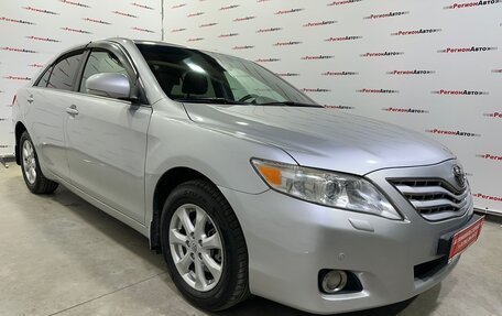 Toyota Camry, 2011 год, 1 650 000 рублей, 4 фотография