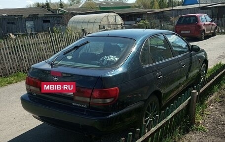 Toyota Carina, 1995 год, 317 000 рублей, 2 фотография