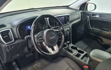 KIA Sportage IV рестайлинг, 2019 год, 2 370 000 рублей, 21 фотография