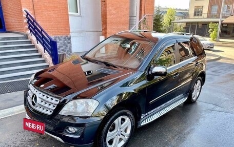 Mercedes-Benz M-Класс, 2011 год, 2 150 000 рублей, 2 фотография