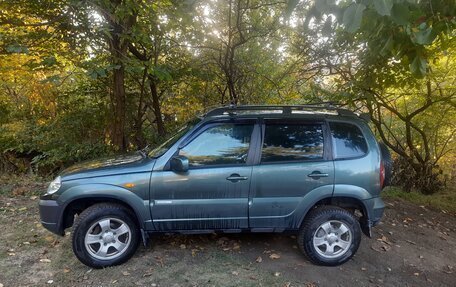 Chevrolet Niva I рестайлинг, 2010 год, 520 000 рублей, 1 фотография