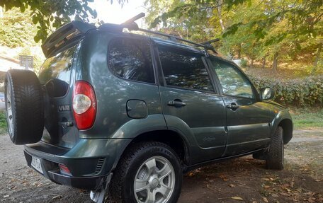 Chevrolet Niva I рестайлинг, 2010 год, 520 000 рублей, 5 фотография