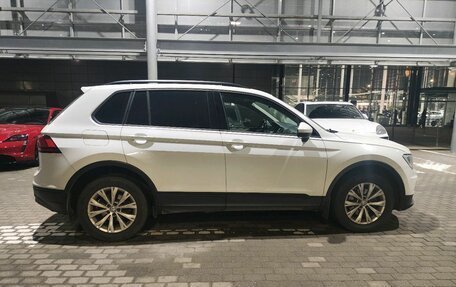 Volkswagen Tiguan II, 2017 год, 1 799 000 рублей, 5 фотография