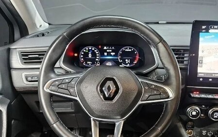 Renault Captur II, 2020 год, 1 800 000 рублей, 9 фотография