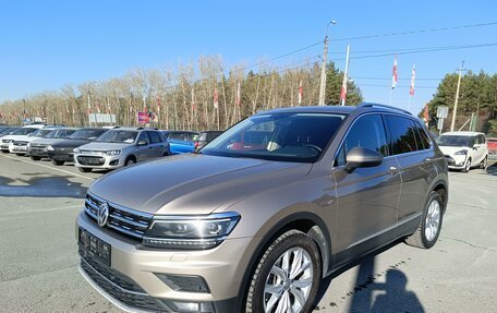 Volkswagen Tiguan II, 2018 год, 2 549 000 рублей, 3 фотография