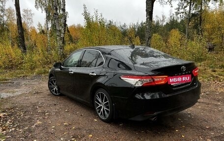 Toyota Camry, 2021 год, 3 980 000 рублей, 5 фотография