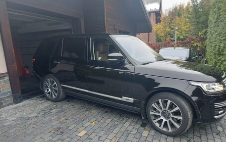 Land Rover Range Rover IV рестайлинг, 2015 год, 5 500 000 рублей, 3 фотография