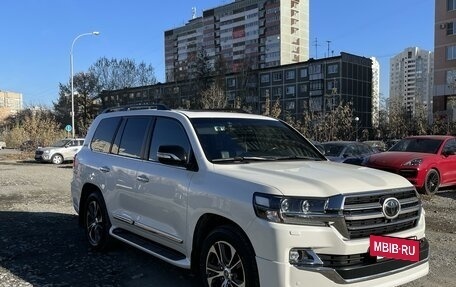 Toyota Land Cruiser 200, 2020 год, 10 999 999 рублей, 6 фотография