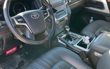 Toyota Land Cruiser 200, 2020 год, 10 999 999 рублей, 8 фотография