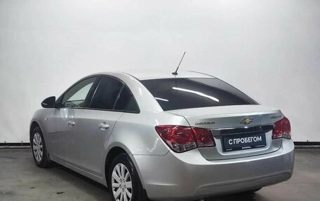 Chevrolet Cruze II, 2010 год, 750 000 рублей, 7 фотография