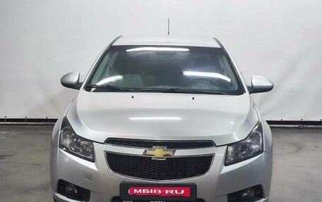 Chevrolet Cruze II, 2010 год, 750 000 рублей, 2 фотография