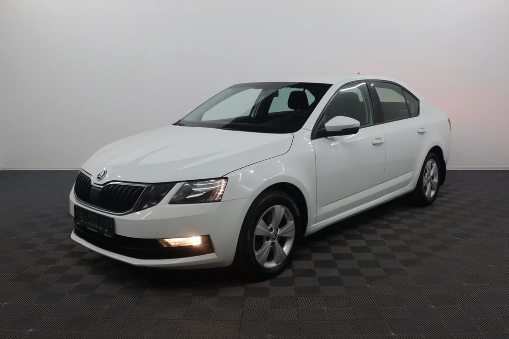 Skoda Octavia A7 рестайлинг, 2018 год, 1 499 000 рублей, 1 фотография