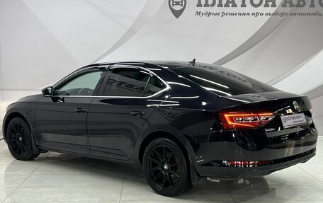 Skoda Superb III рестайлинг, 2019 год, 2 048 000 рублей, 7 фотография