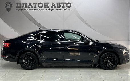 Skoda Superb III рестайлинг, 2019 год, 2 048 000 рублей, 4 фотография