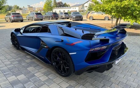 Lamborghini Aventador I рестайлинг, 2021 год, 71 000 000 рублей, 4 фотография