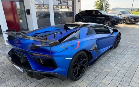 Lamborghini Aventador I рестайлинг, 2021 год, 71 000 000 рублей, 10 фотография