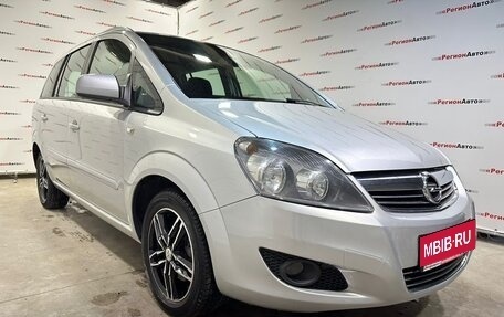 Opel Zafira B, 2013 год, 935 000 рублей, 1 фотография